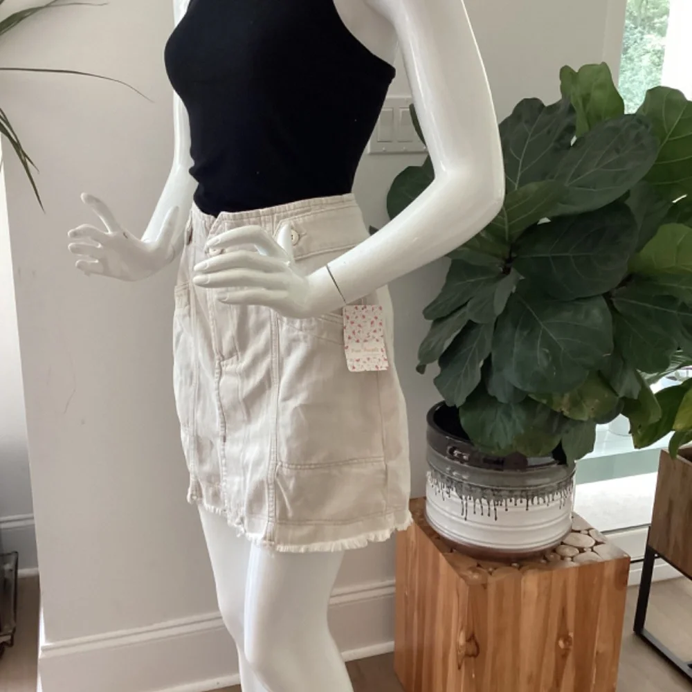 NWT FREE PEOPLE TAN SKIRT SZ 8